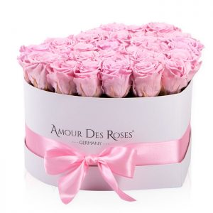 White-Heart-Rose-Flowerbox